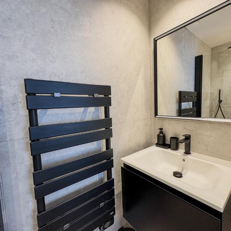 GRAY DUBOY D'ANGERS Luxury 3 bedrooms Croisette - Apartment - 49
