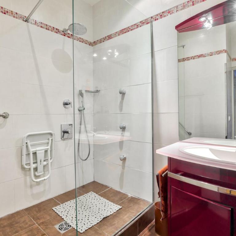 A prestigious location in paris - Appartement - 20