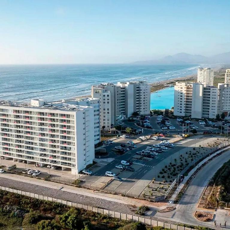 Smart Host Rentals - Seaside getaway - Two-Bedroom Apartment with Terrace and Sea View - 23
