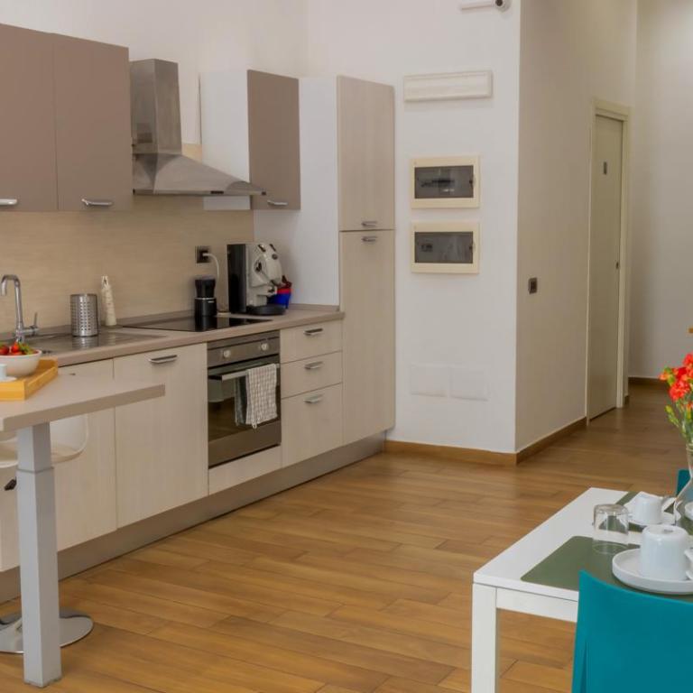 Musto Suites & Rooms - Camera Familiare con Balcone - 6