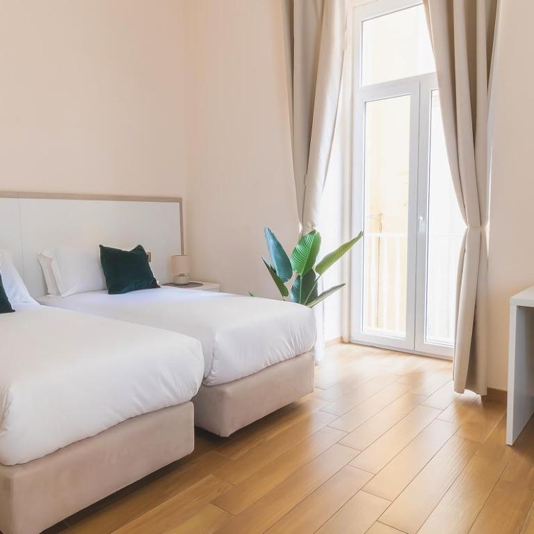Musto Suites & Rooms - Camera Matrimoniale Deluxe con Balcone - 6