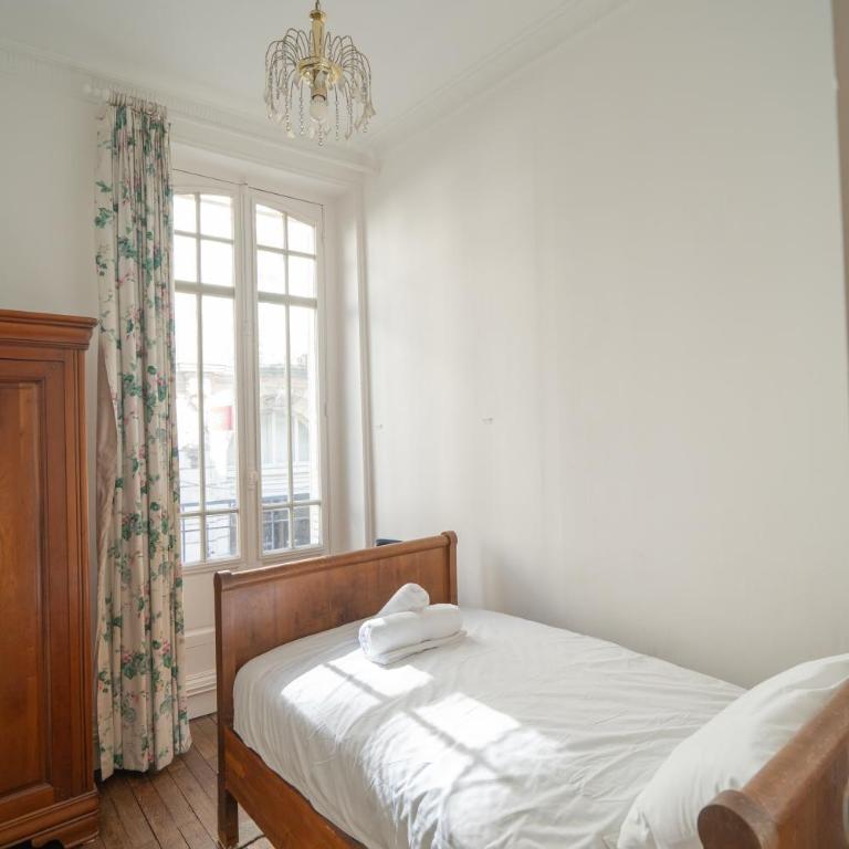 Chaperonnière - Appartement 3 Chambres - Étage Supérieur - 12
