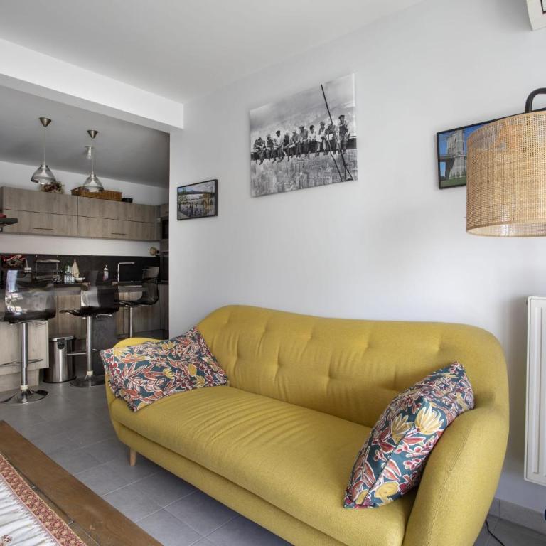Air-conditioned apartment near Libération district - Appartement - 5