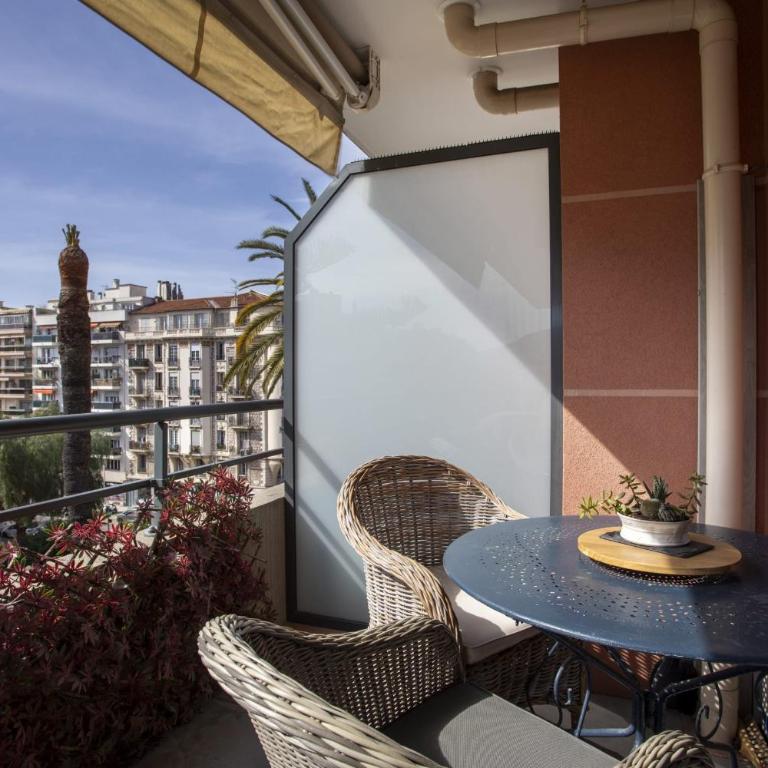 Air-conditioned apartment near Libération district - Appartement - 6
