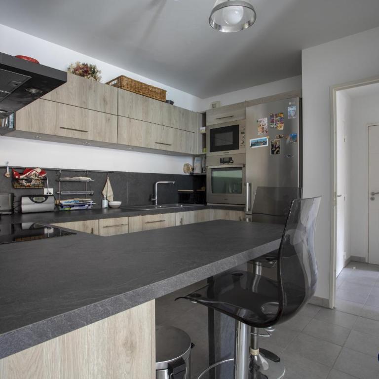 Air-conditioned apartment near Libération district - Appartement - 10