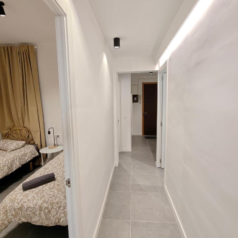 Charming apartment Poblenou beach - Three-Bedroom Apartment - 18
