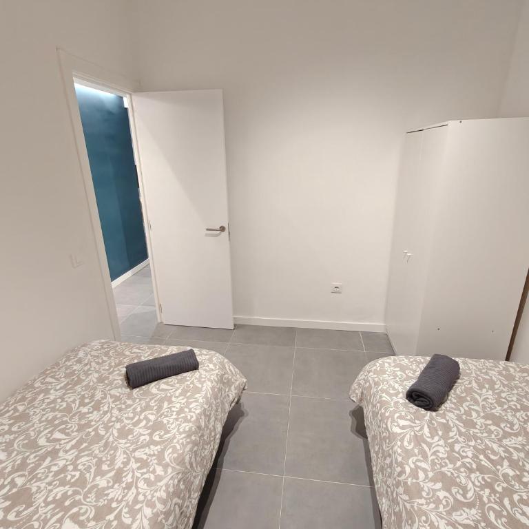 Charming apartment Poblenou beach - Three-Bedroom Apartment - 8