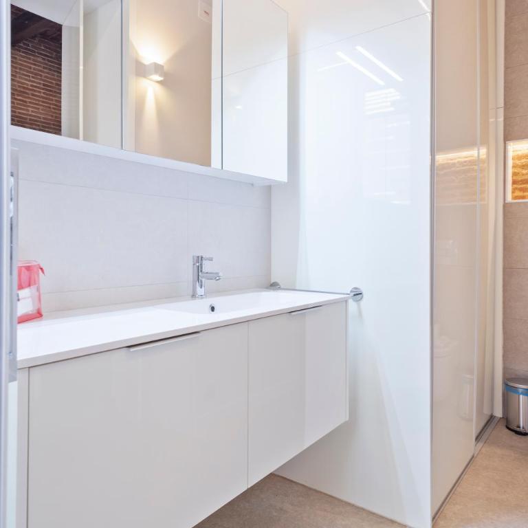 Alcam Gracia - One-Bedroom Apartment - 17