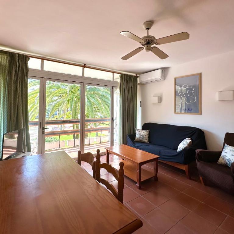Home Ibiza Salou - Apartamento de 3 dormitorios con balcón - 4