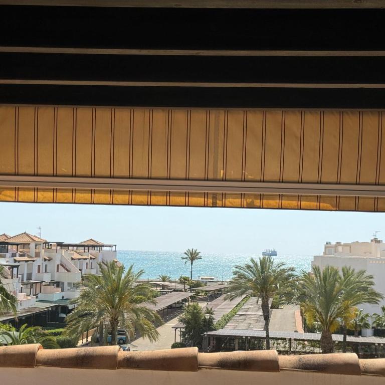 ÁTICO NUEVO VERA SOLARiUM URBANIZACION A PIE DE PLAYA - Apartamento de 1 dormitorio - 6