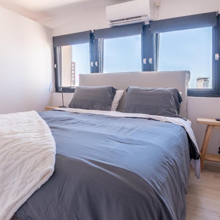 Excelente Triplex en zona historica de Buenos Aires - Apartamento de 3 dormitorios con balcón - 15