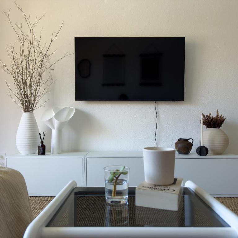 3 bedrooms, 2 bathrooms, sea view, pool, tennis court - Apartamento de 3 dormitorios - 24