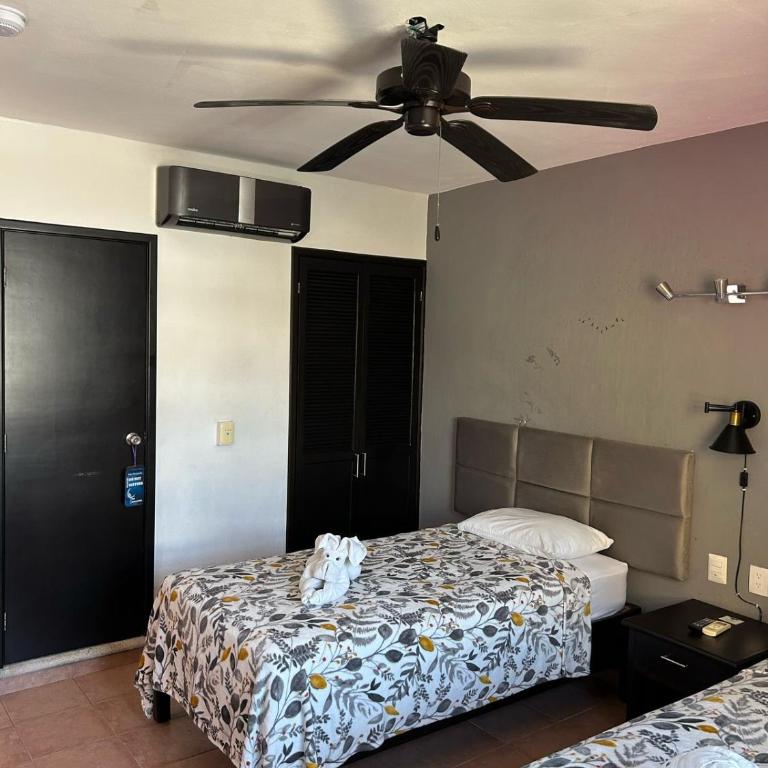 Hotel Marcianito - Standard Triple Room - 23
