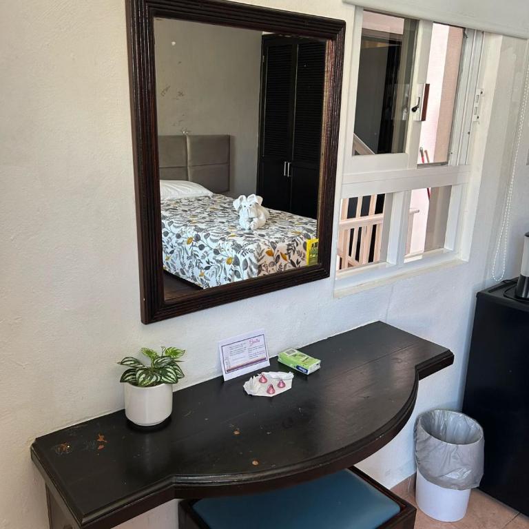 Hotel Marcianito - Standard Triple Room - 28