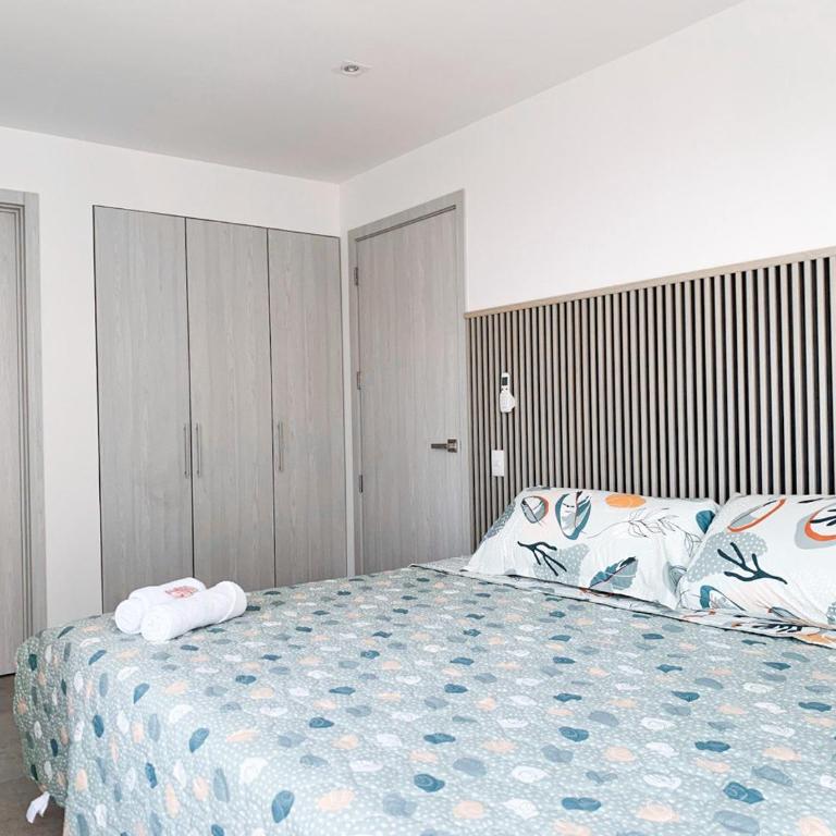 Suite vista a la ciudad, Parqueo, sofa cama, cerca mall del sol - Estudio Deluxe - 2
