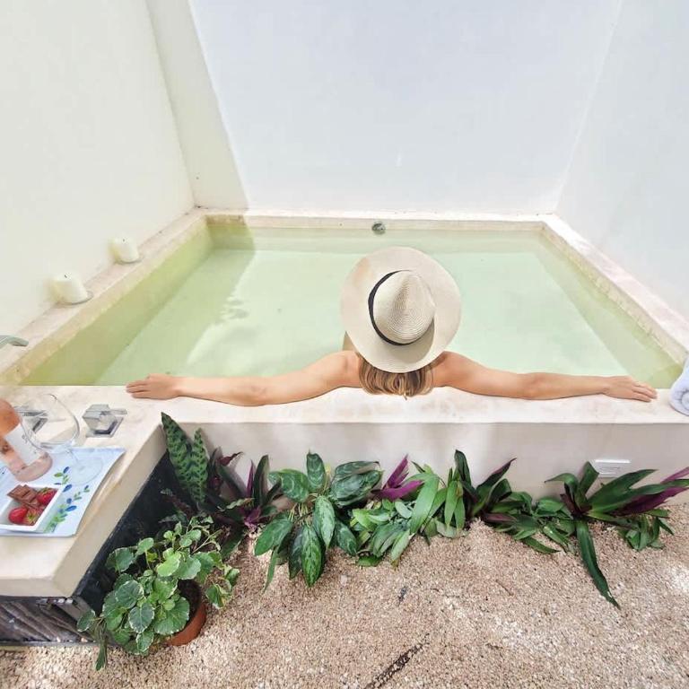 Tulum private jungle cool pool 500 mbps Wi-Fi 3 Bikes King Bed - Apartment - 4