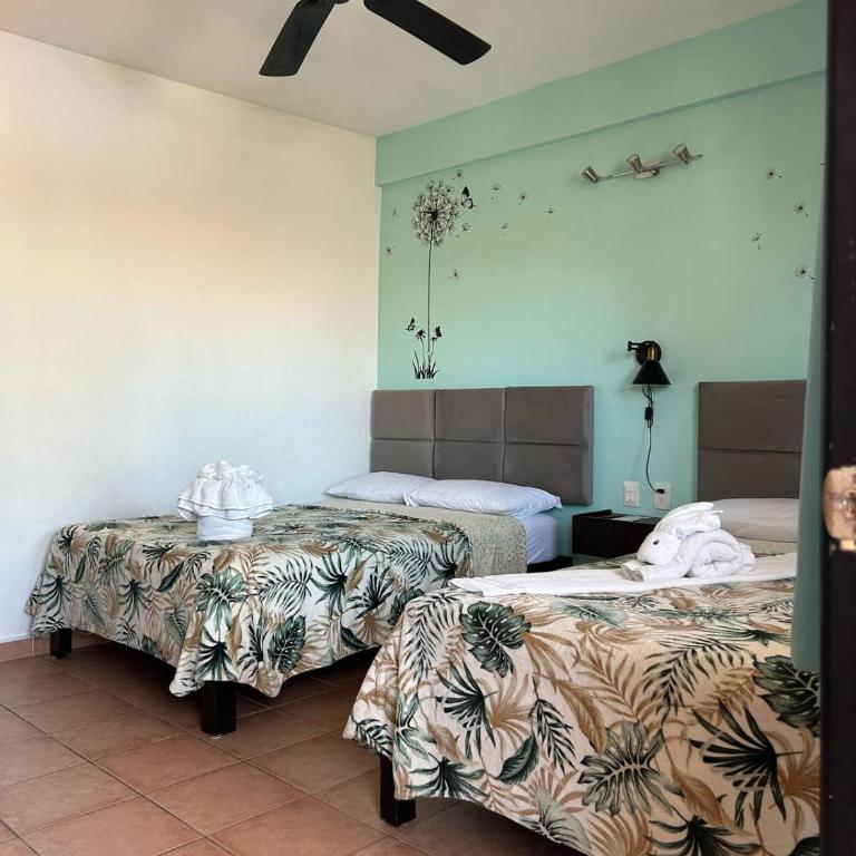 Hotel Marcianito - Standard Family Room - 13