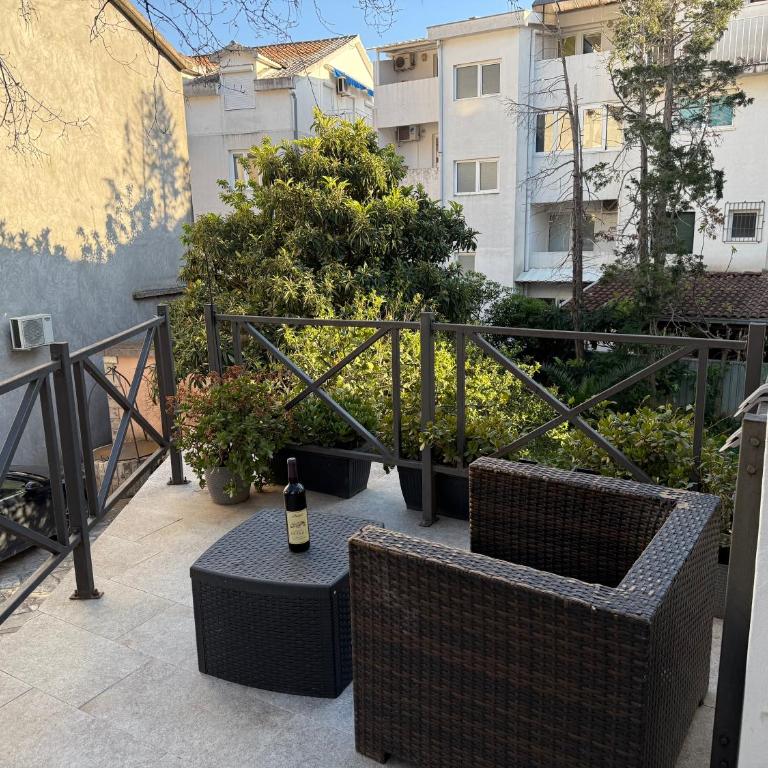 Bozovic Apartmani - Apartman s 1 Spavaćom Sobom i Balkonom - 2