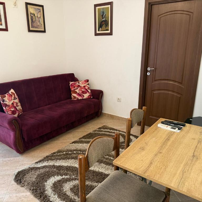Bozovic Apartmani - Apartman s 1 Spavaćom Sobom i Balkonom - 3