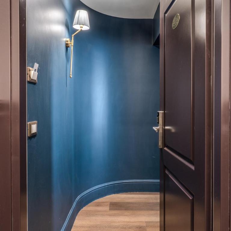 Antica Residenza Del Corso - Triple Room with City View - 3