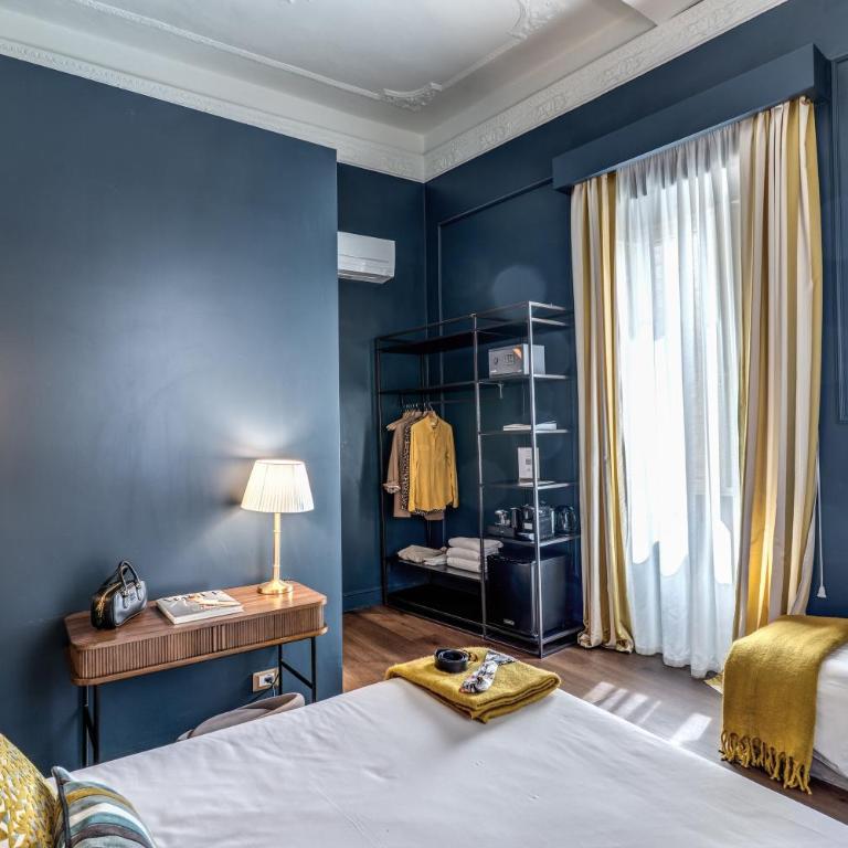 Antica Residenza Del Corso - Triple Room with City View - 8
