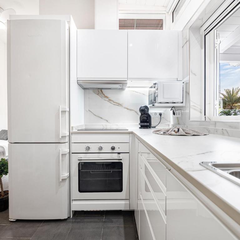 Privé Paradise - Two-Bedroom House - 32