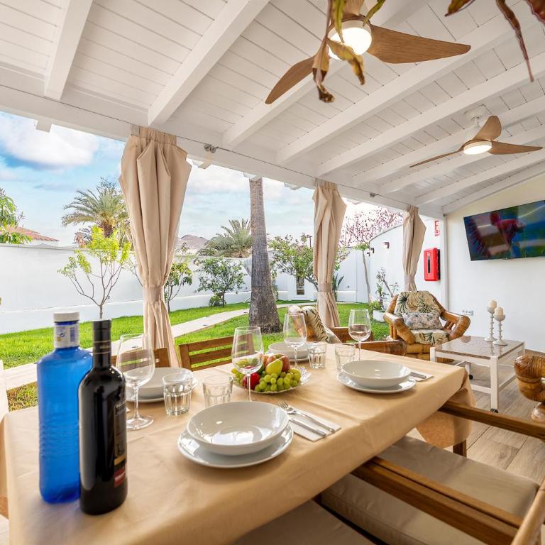 Privé Paradise - Two-Bedroom House - 12