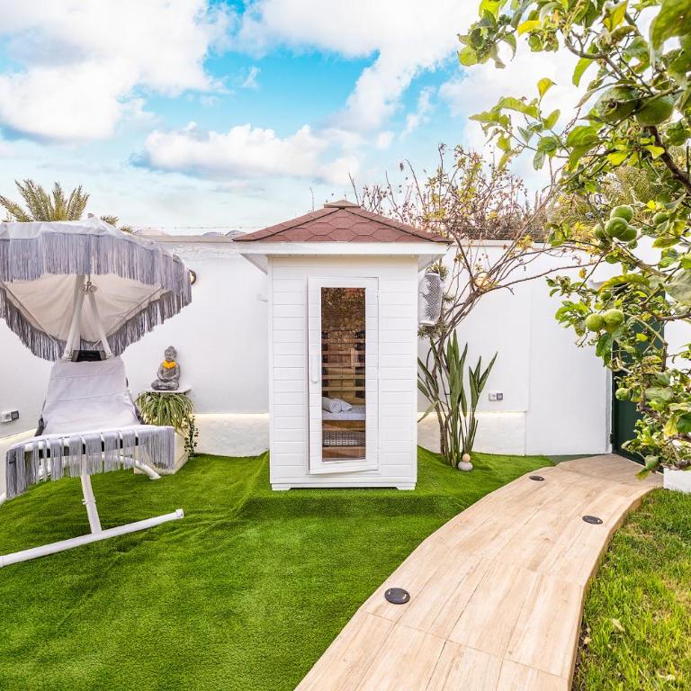 Privé Paradise - Two-Bedroom House - 3