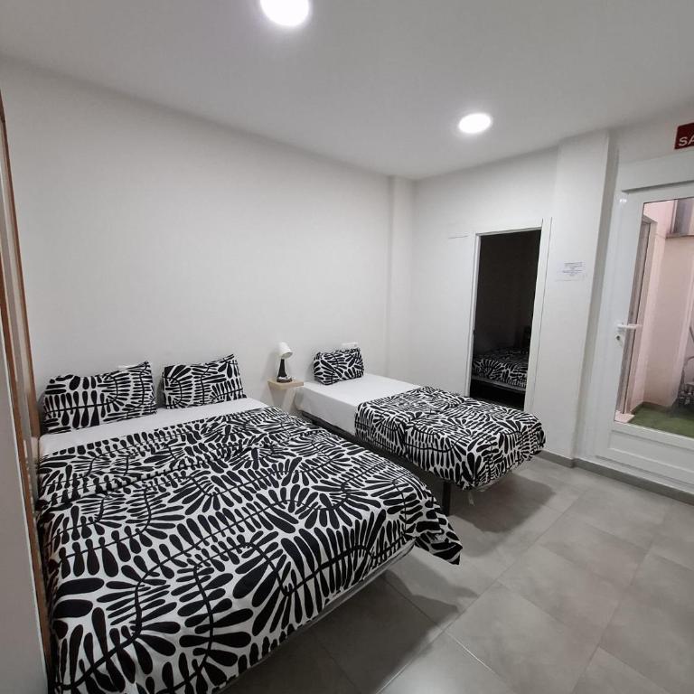 CENTRUM 4 - Three-Bedroom Apartment - 18