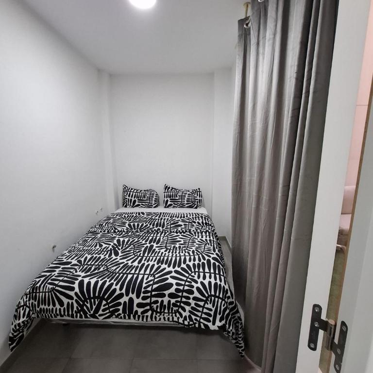 CENTRUM 4 - Three-Bedroom Apartment - 25