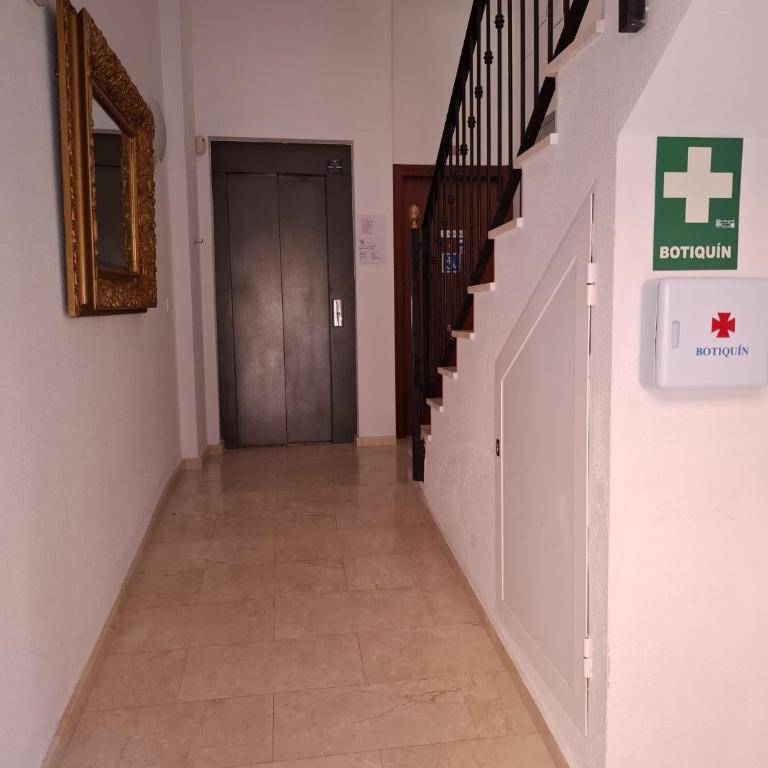 CENTRUM 4 - Three-Bedroom Apartment - 37