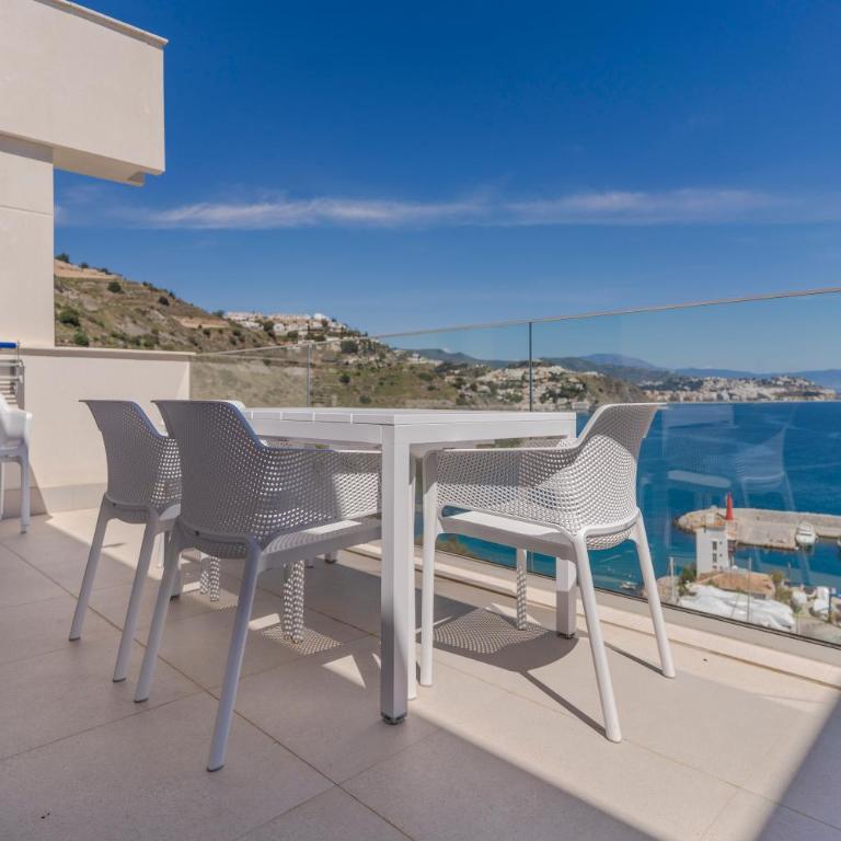RentitSpain - Almuñécar - Icon Marina con Piscina y Terraza al Mar - Two-Bedroom Apartment - 46