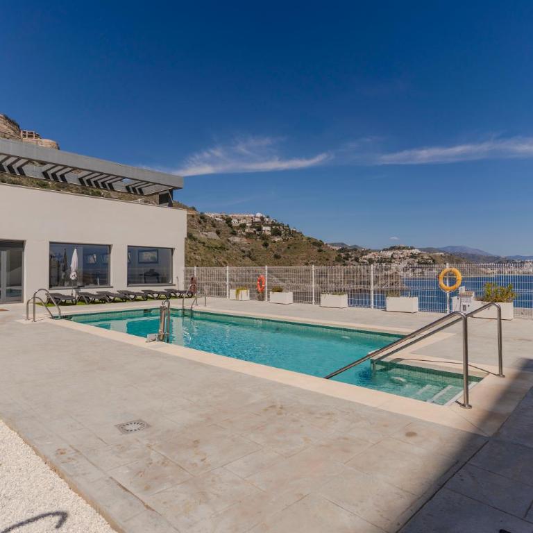 RentitSpain - Almuñécar - Icon Marina con Piscina y Terraza al Mar - Two-Bedroom Apartment - 70