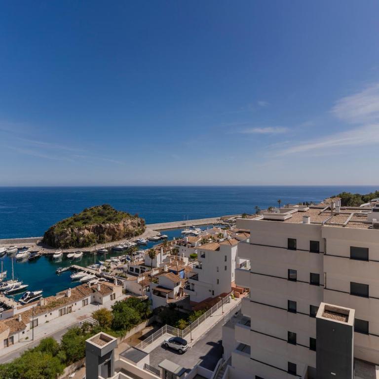 RentitSpain - Almuñécar - Icon Marina con Piscina y Terraza al Mar - Two-Bedroom Apartment - 74
