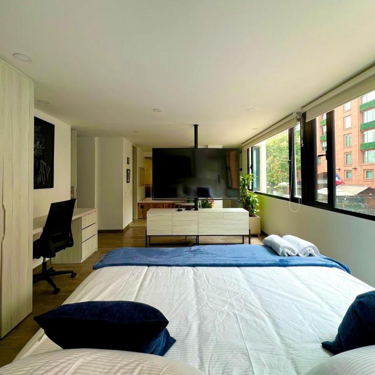 Siute Grande y Luminosa con Jacuzzi Zona T - Apartamento de 1 dormitorio - 3
