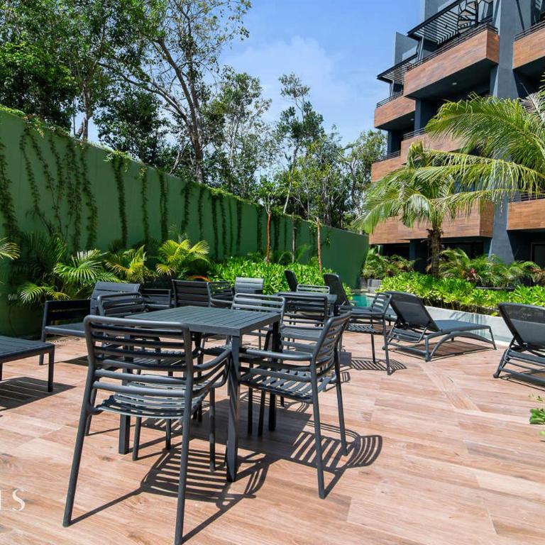 Stylish Pool View • 1BR w/Balcony • Sauna + Gym - Apartment - 7