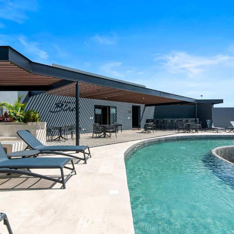 Stylish Pool View • 1BR w/Balcony • Sauna + Gym - Apartment - 8