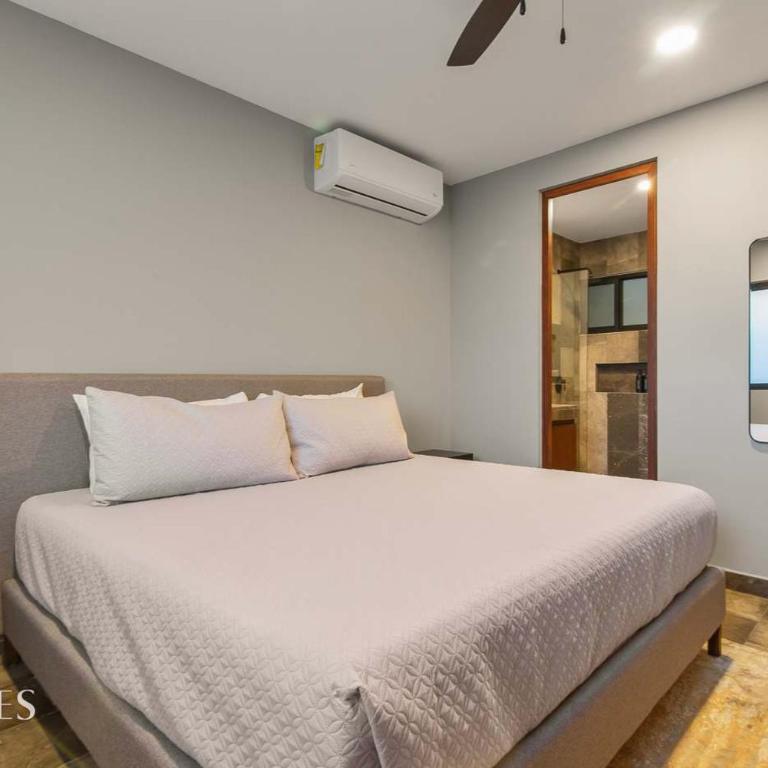 Stylish Pool View • 1BR w/Balcony • Sauna + Gym - Apartment - 24