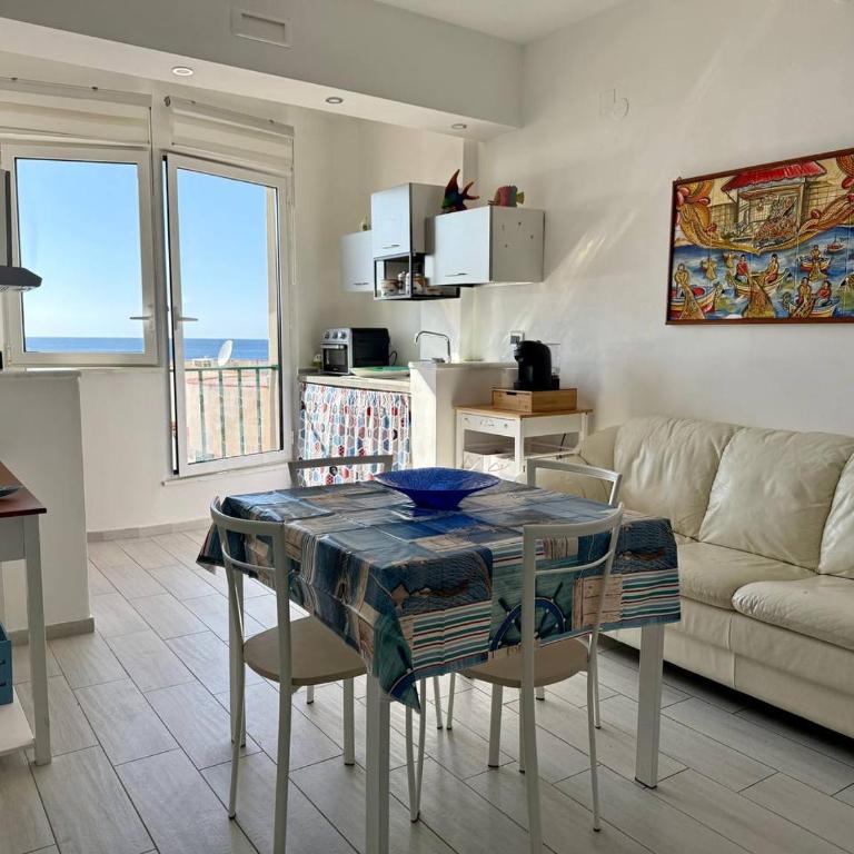 Sea Pearl House - Vacation Home - 1