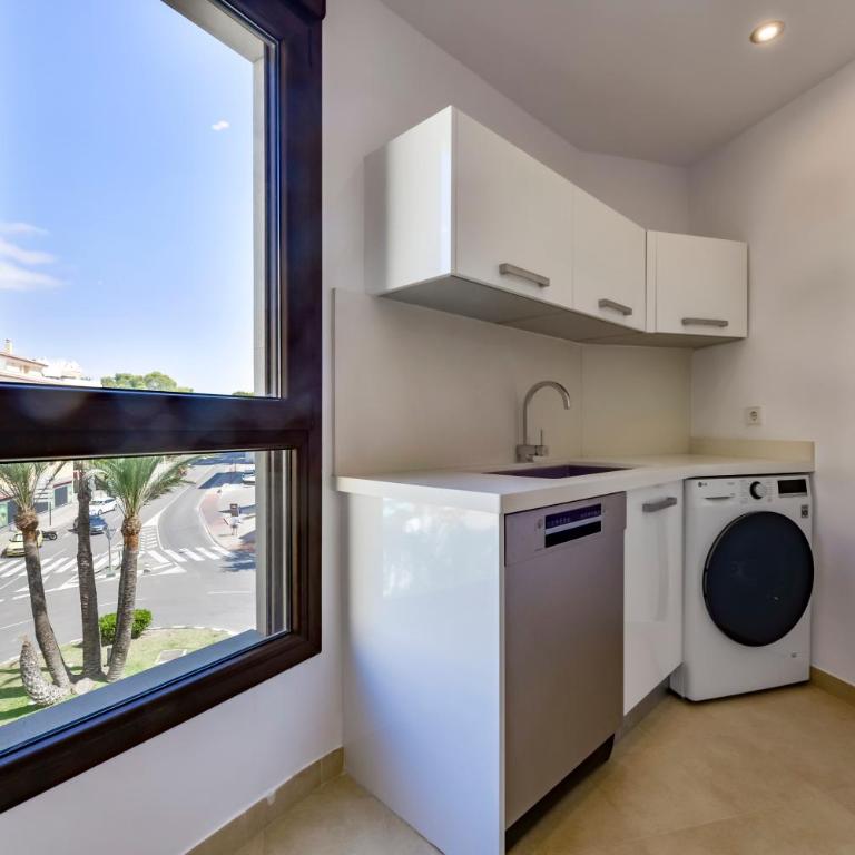 Flat 58 - City Center Moraira - Three-Bedroom Premium Apartment - 19