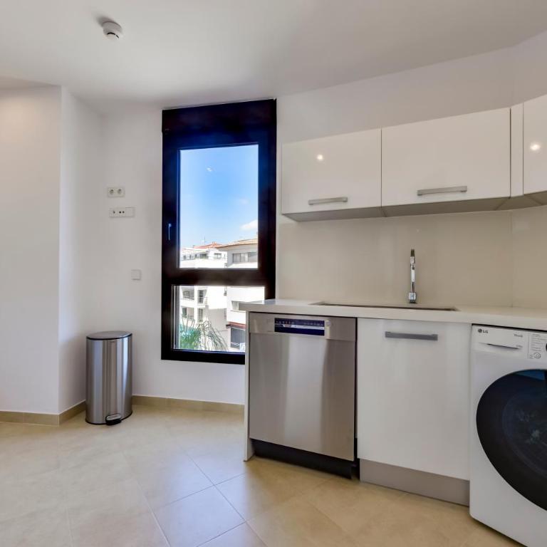 Flat 58 - City Center Moraira - Three-Bedroom Premium Apartment - 20