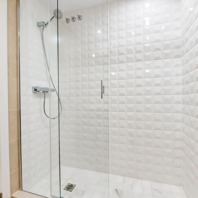 Flat 58 - City Center Moraira - Three-Bedroom Premium Apartment - 12