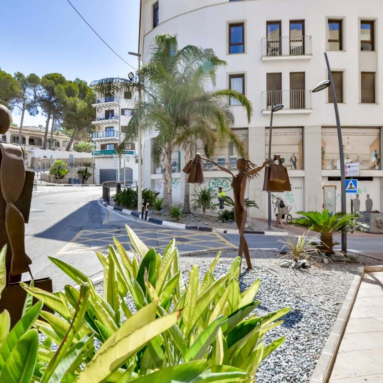 Flat 58 - City Center Moraira - Three-Bedroom Premium Apartment - 28