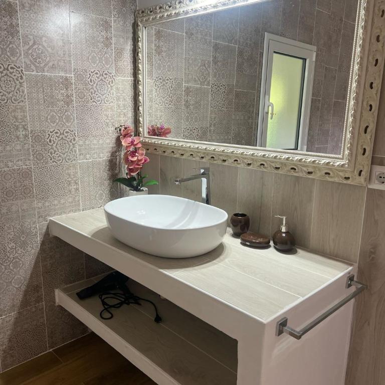 L 'alchitti - Camera Matrimoniale con Bagno Privato - 14