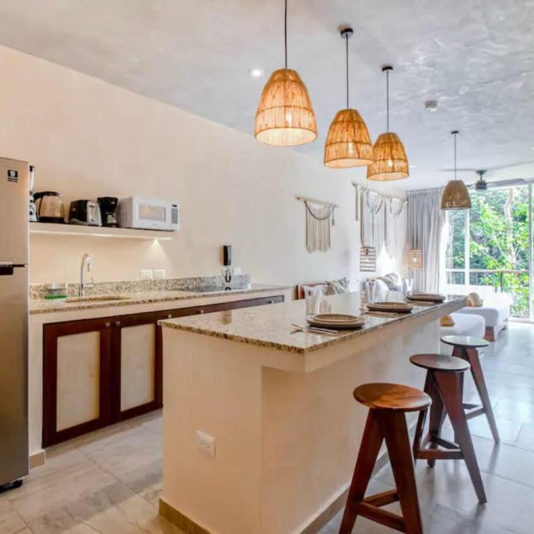 Tulum Center family double suite four guest with free parking pool AC kitchenette near Beach - Apartment - 4