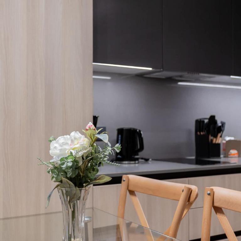 Inviting Retreat 1BR 1BA in Las Condes - Apartamento - 11