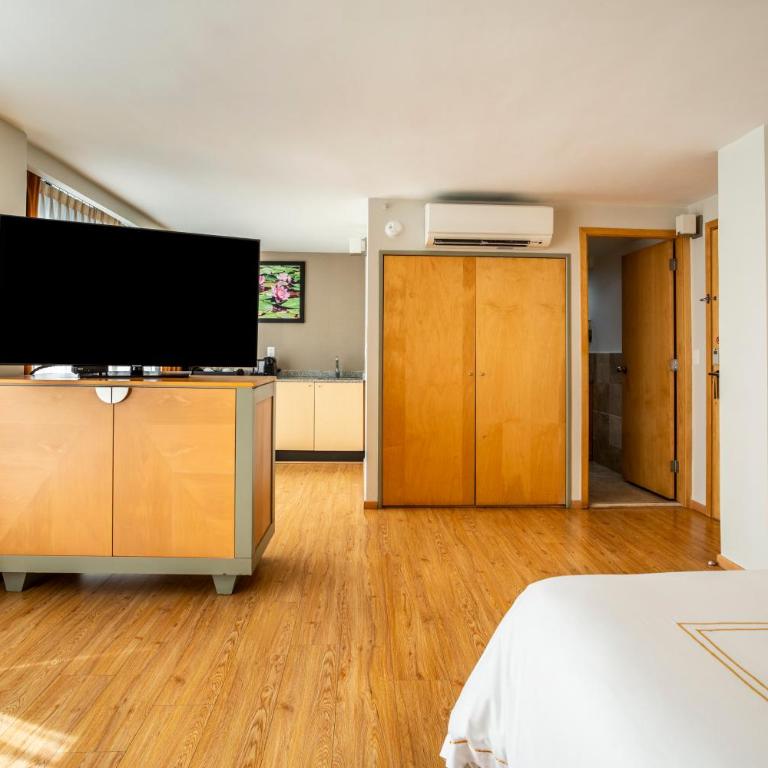 Alteza Polanco - Master Suite Exterior View - 8