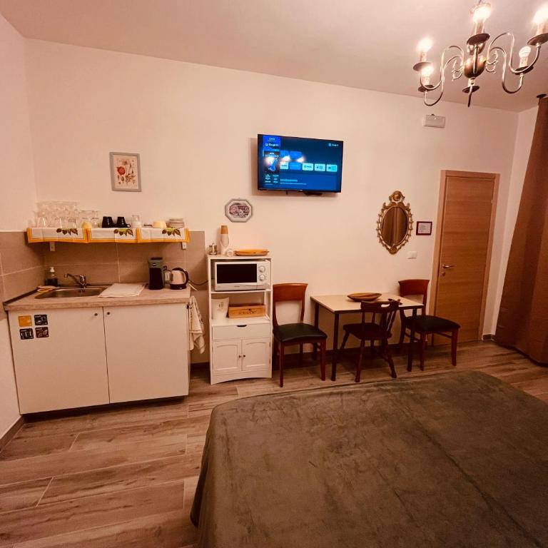 Pisa House - Camera Matrimoniale con Bagno Privato - 6