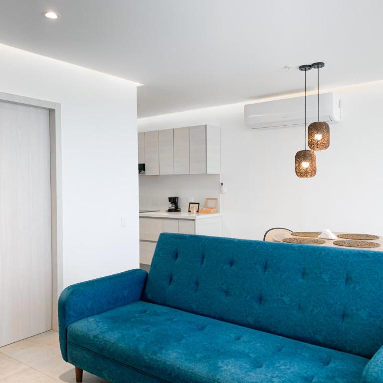 Suite de lujo, cerca mall del sol, parqeo privado, sofa cama - Suite Deluxe - 14