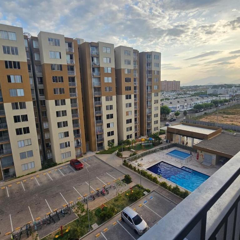 Apartamento NIZA con aire acondicionado cerca al CC Mayales Plaza - Apartamento de 3 dormitorios - 3